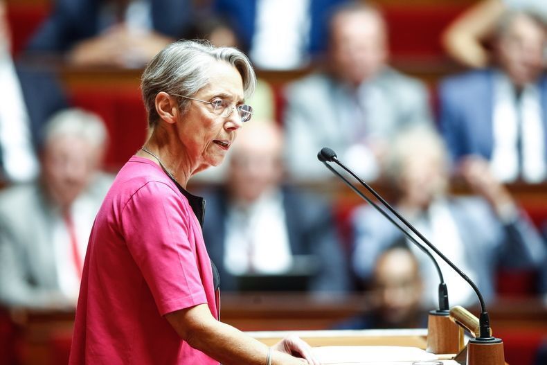 Éducation, santé, retraites… : les confirmations et les points flous du discours d’Élisabeth Borne